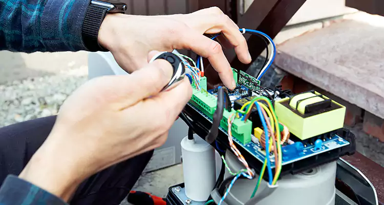 Automatic Driveway Gate Repair in North Lauderdale, FL