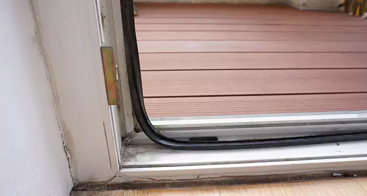 Why Choose Us for Leaking Sliding Glass Door Repair in North Lauderdale, FL?