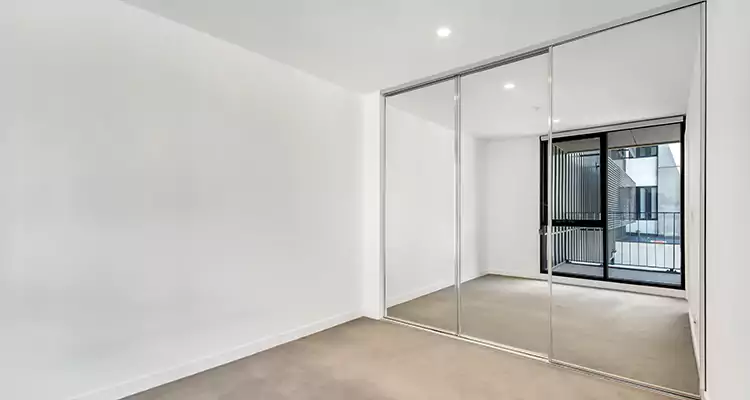 Why Homeowners Choose Us for Sliding Mirror Door Replacement in North Lauderdale, FL