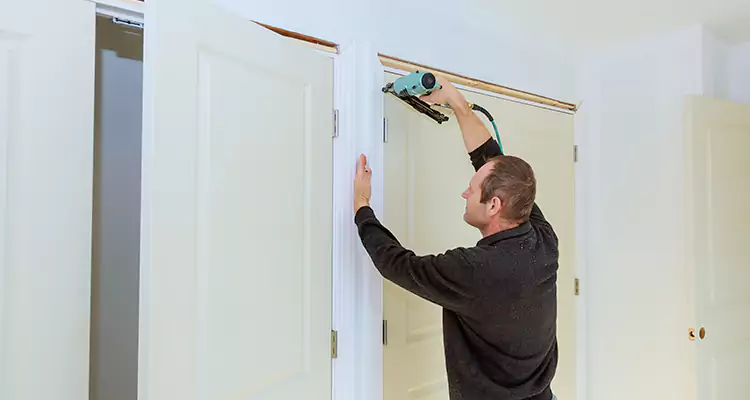 Top Rated Door Fixing ServiceFixing Garage Door Track in North Lauderdale, FL