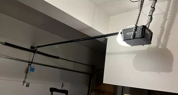 Linear Garage Door Opener Repair in North Lauderdale, FL