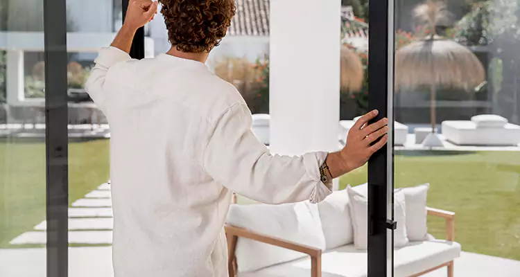 Sliding Screen Door Maintenance for Closing Issues in North Lauderdale, FL