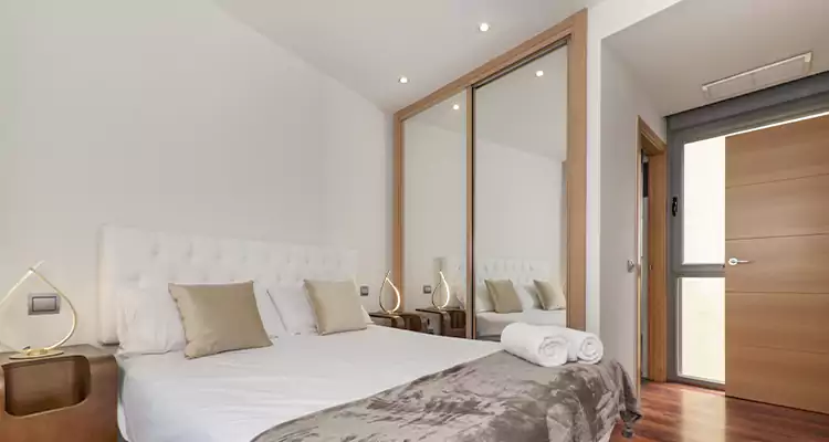 Sliding Wardrobe Door Mirror Replacement in North Lauderdale, FL